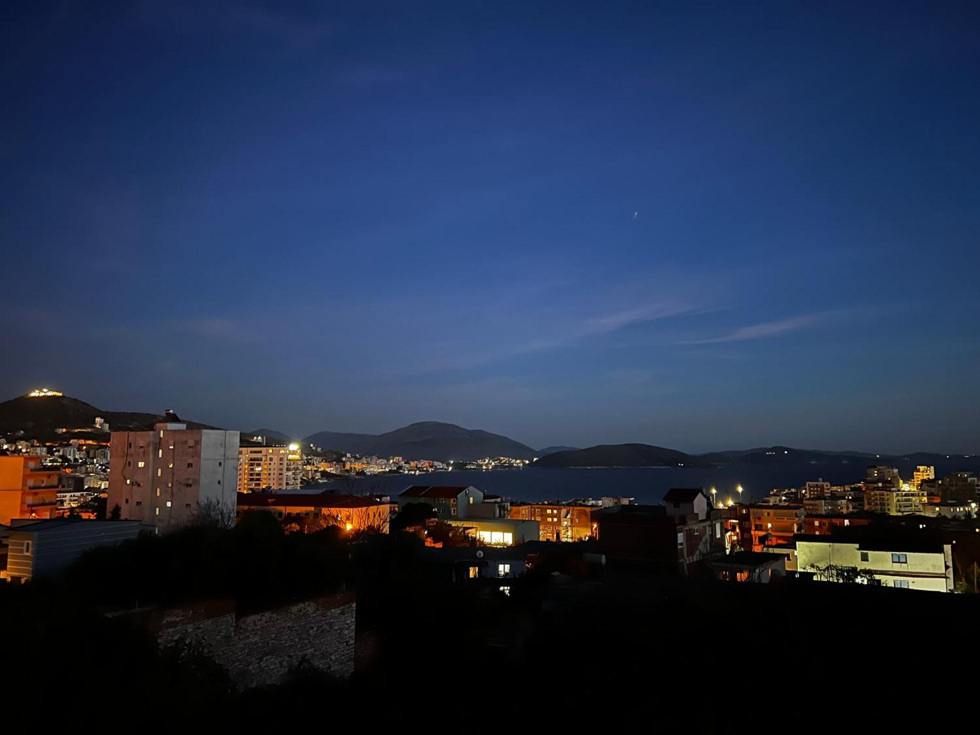 The Gwen Apartment Sarandë Exterior foto